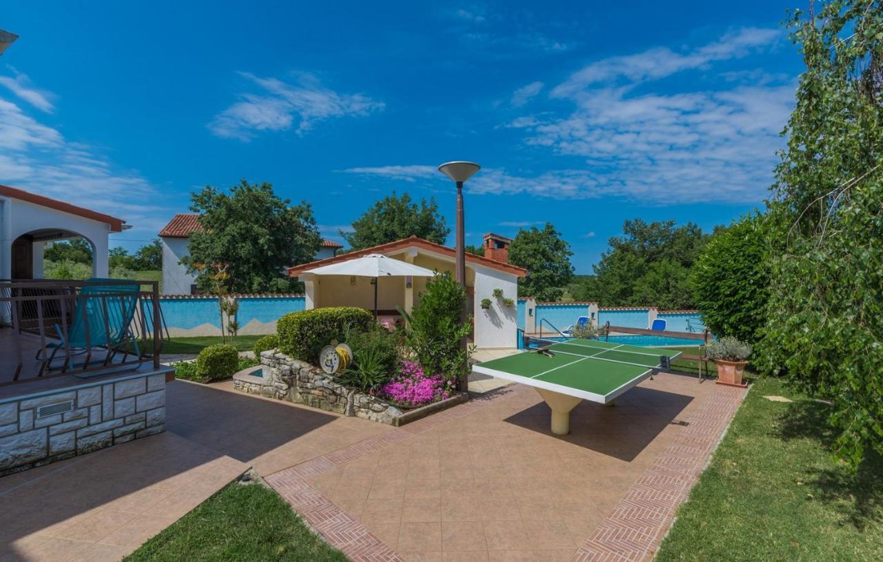 Villa Anita With Common Pool Vrvari 외부 사진